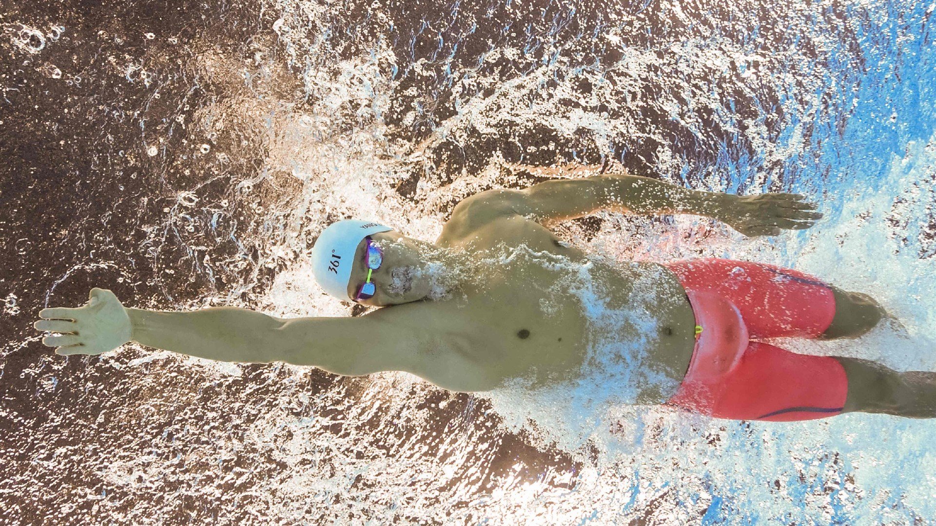 德甲激情奔跑：速度与激情的极致体现！